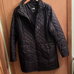The North Face Quilted Jacket in Black with Subtle Logo